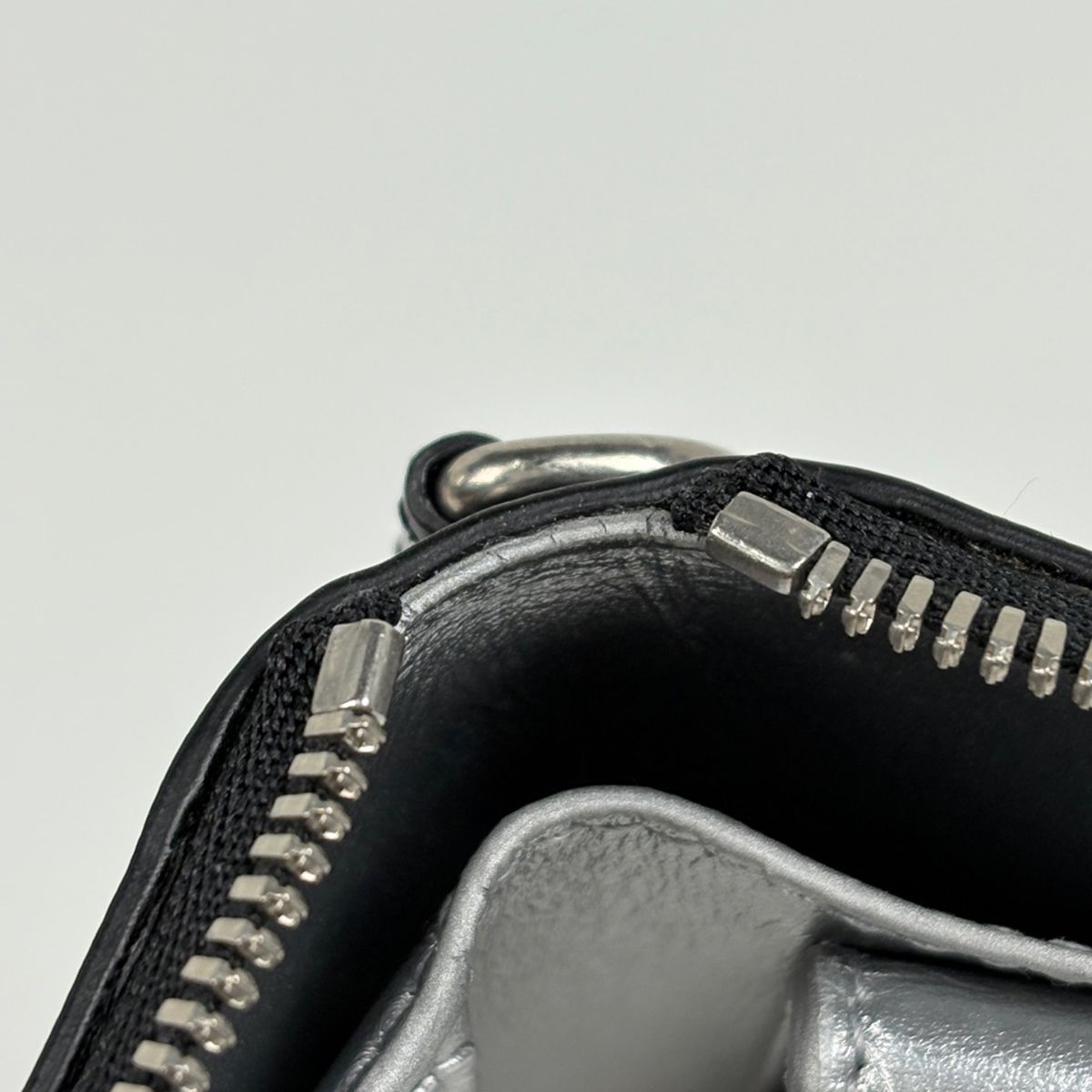 バレンシアガ BALENCIAGA エッセンシャル スモール ウォレット ウィズ 