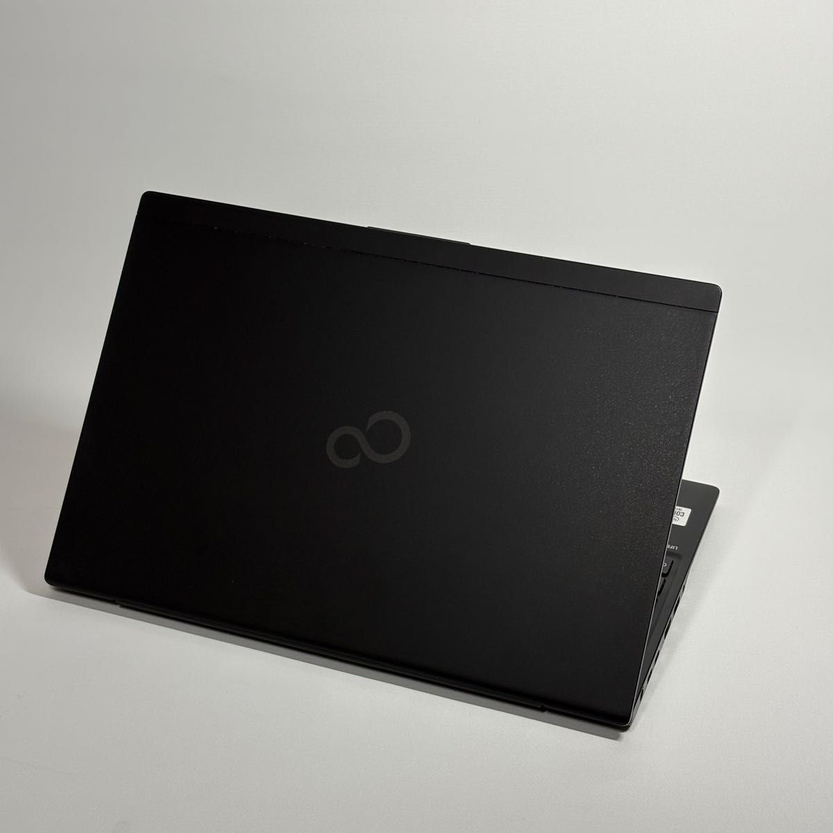 オフィス付きノートパソコン/薄型&軽量 Windows11/8GB/SSD オフィス付きノートパソコン/薄型&軽量 Windows11/8GB/SSD