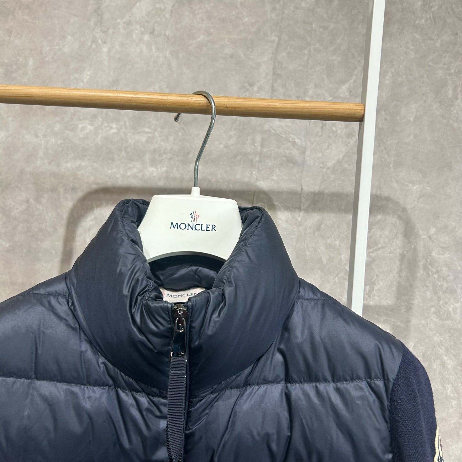 MONCLER モンクレールハイブリッドダウンニットネイビーS - メルカリ