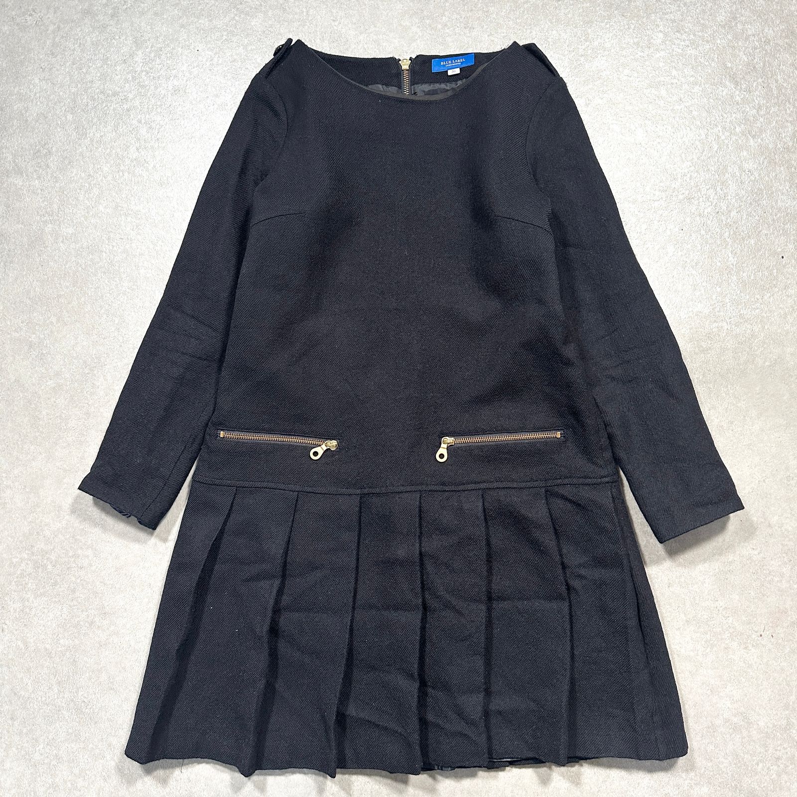 ブルーレーベル クレストブリッジ ウール プリーツ ワンピース ノバ