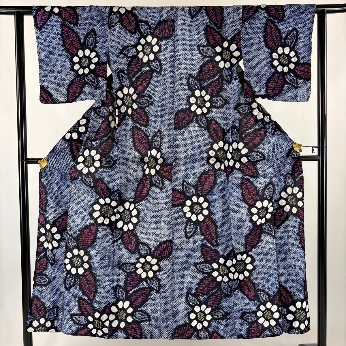 浴衣 身丈150cm 裄丈61cm S 絞り浴衣 草花 紺色 綿 名品 【中古