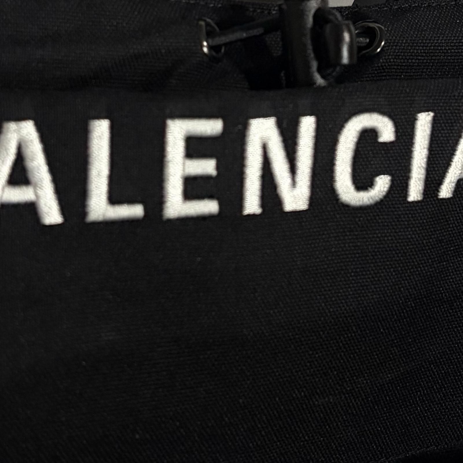 BALENCIAGA/M (34) /ブラック /ナイロンパーカー /型番517990 - メルカリ