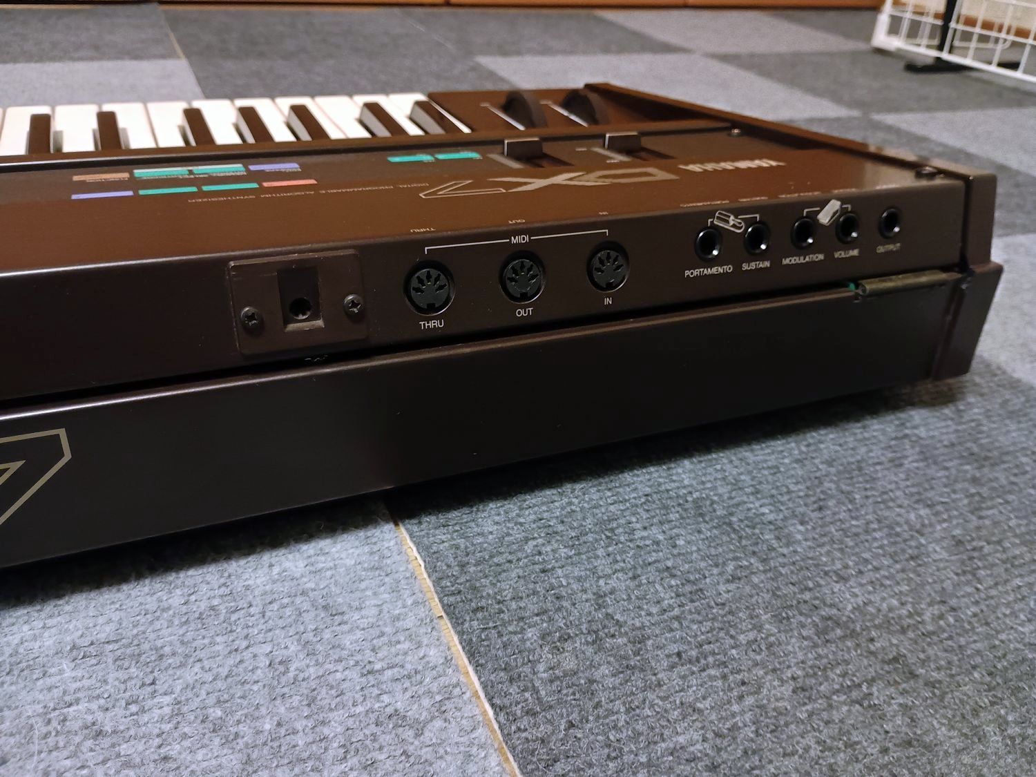 🎹【整備済・完動品】YAMAHA DX7 / SER-7換装・ブラックLED液晶・坂本