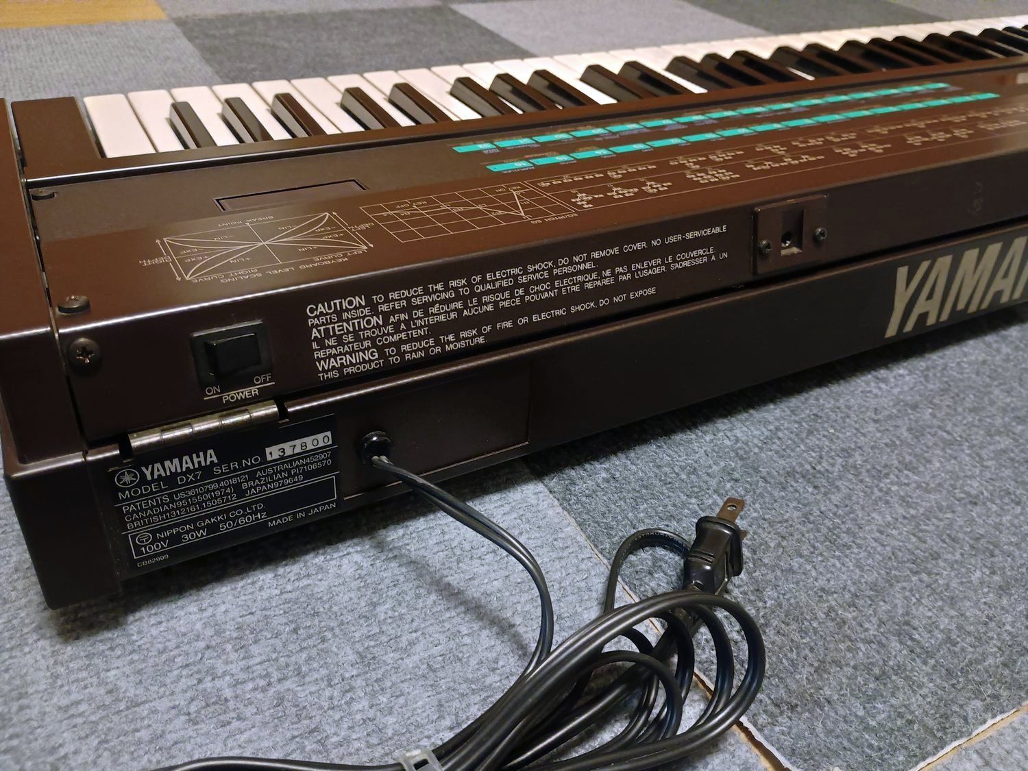 🎹【整備済・完動品】YAMAHA DX7 / SER-7換装・ブラックLED液晶・坂本