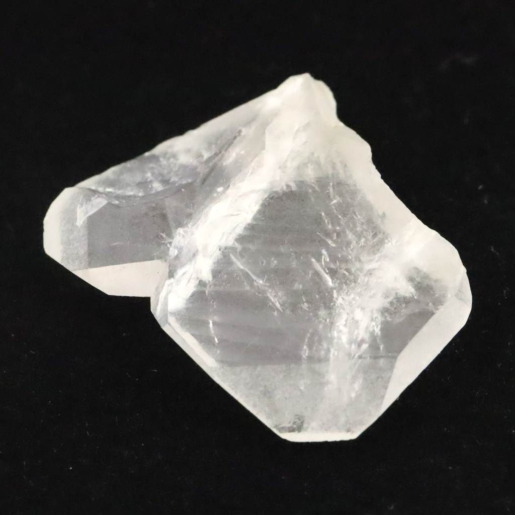  長崎県五島列島産 日本式双晶 1.84g 榎本通商82843 イヤリング収納 置物 インテリア小物