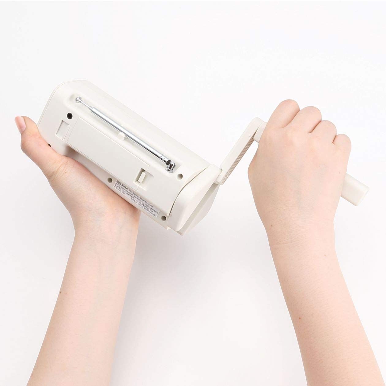  無印 手回し充電ラジオ 型番 MJ‐RR1 38884804 アウトドア寝袋 ナイフ ツール アウトドア