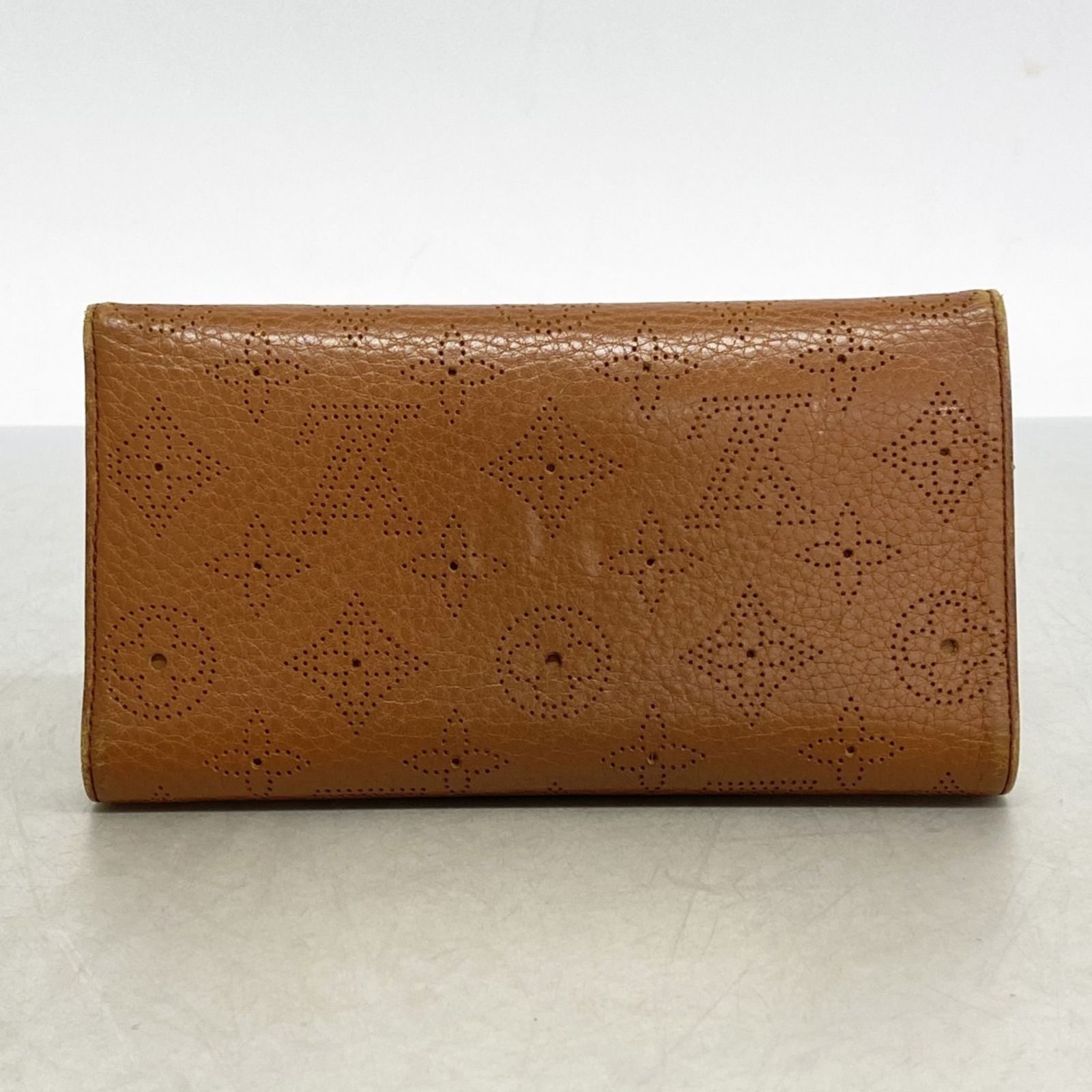 ルイ・ヴィトン(Louis Vuitton) ルイ・ヴィトン 三つ折り長財布 マヒナ 