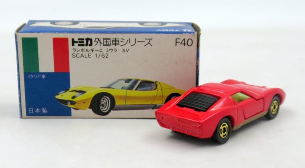 トミー トミカ青箱日本製 ランボルギーニ ミウラSV 赤/金 F40-1-1