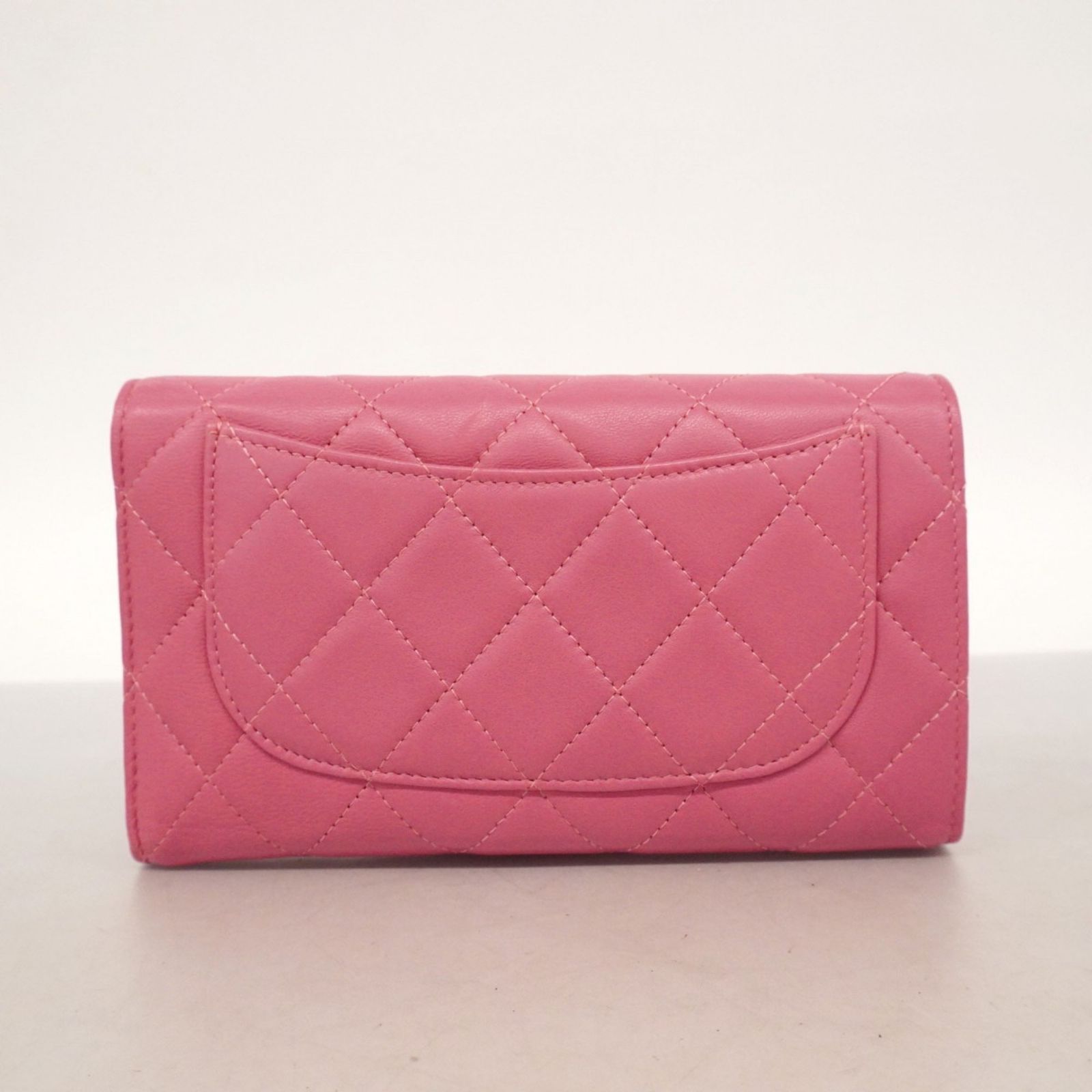 シャネル(Chanel) シャネル 三つ折り長財布 マトラッセ ラムスキン