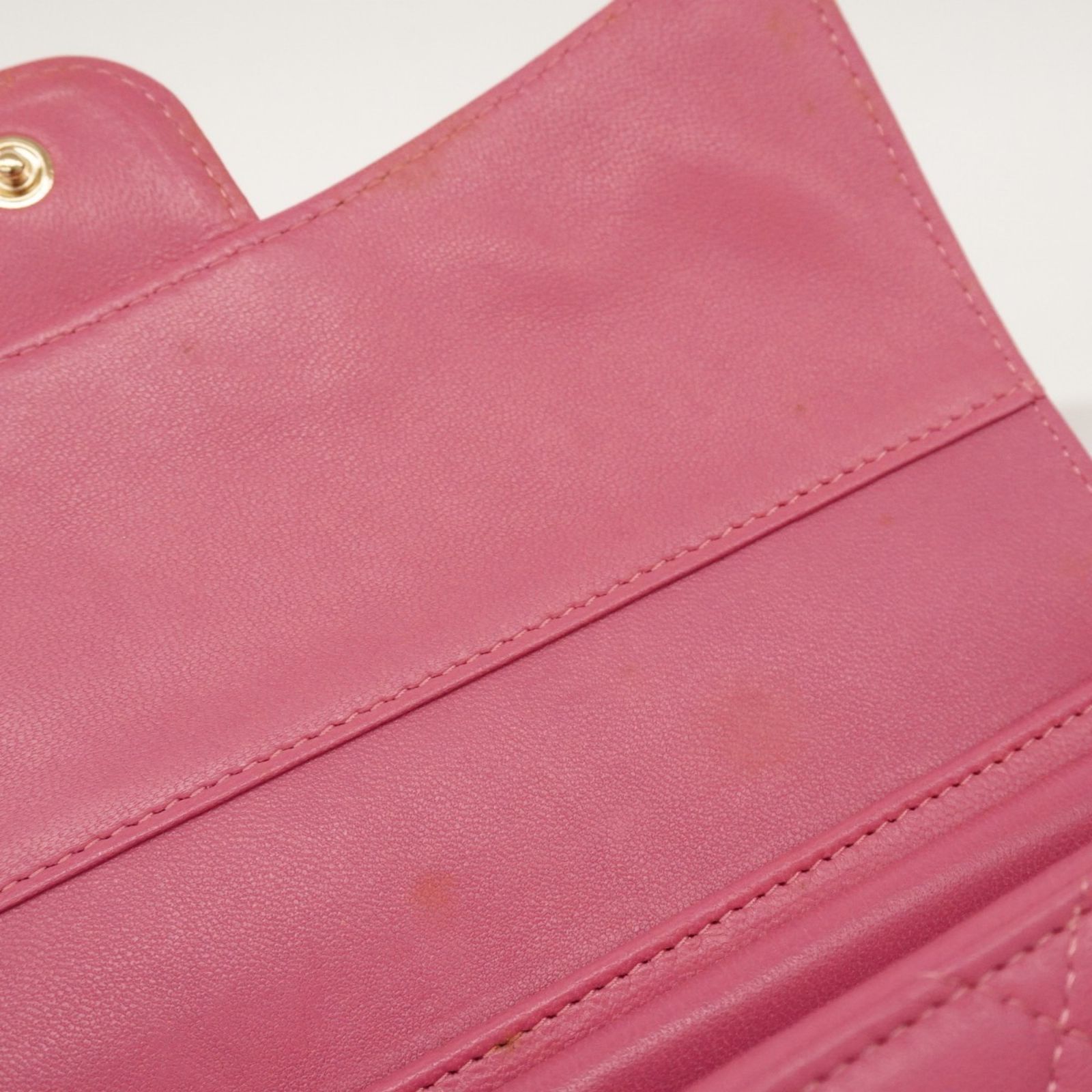 シャネル(Chanel) シャネル 三つ折り長財布 マトラッセ ラムスキン