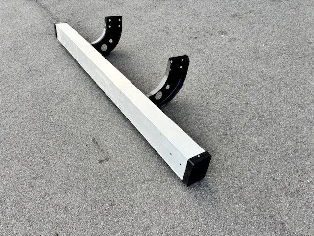 三菱ふそう 中型トラック用 アルミ リヤバンパー - メルカリ
