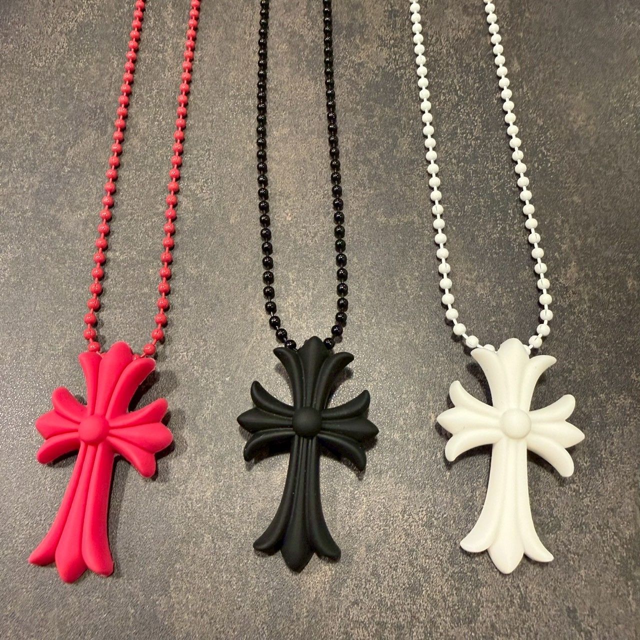 送料無料】ラバークロスネックレス 十字架 シリコン ロング ユニ