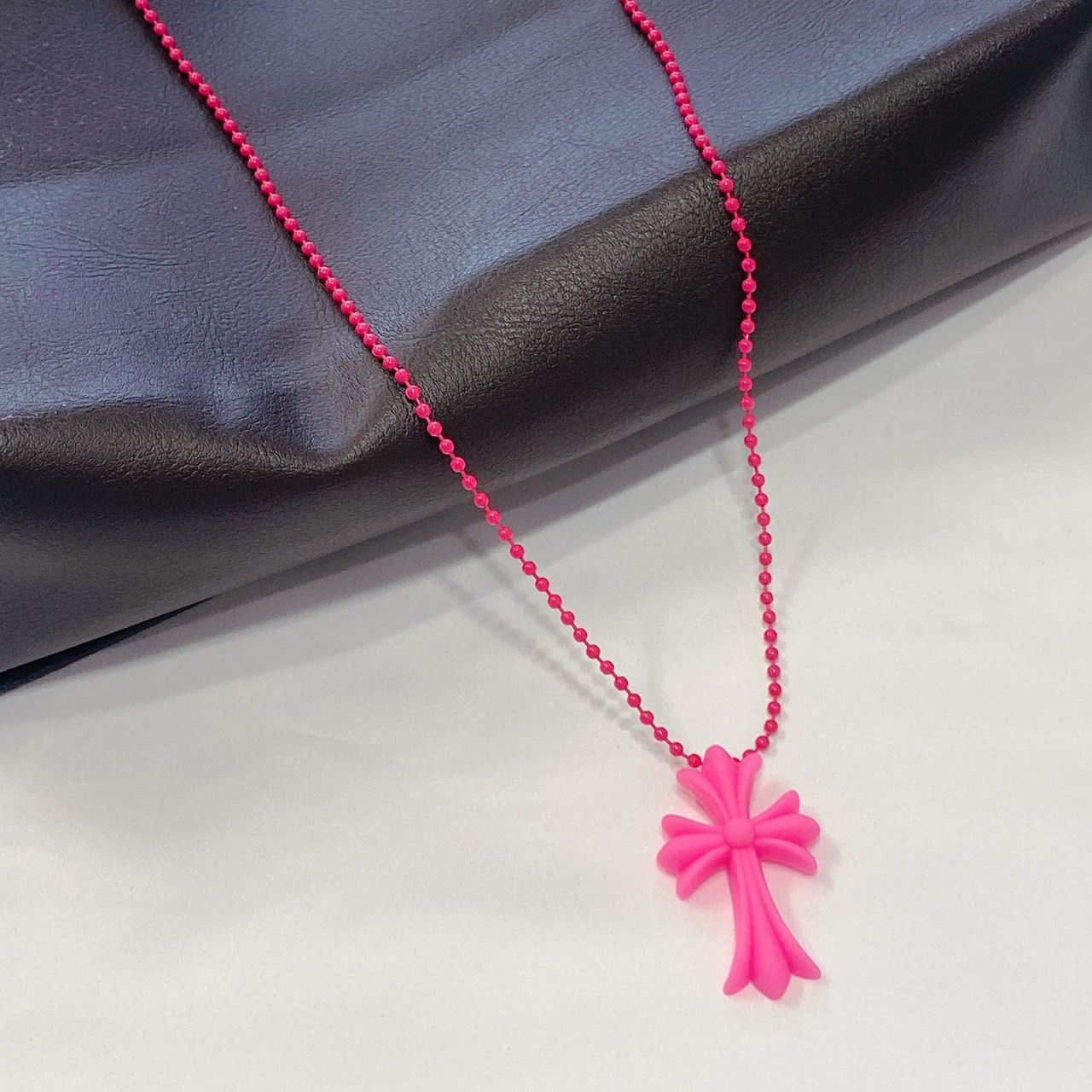 送料無料】ラバークロスネックレス 十字架 シリコン ロング ユニ