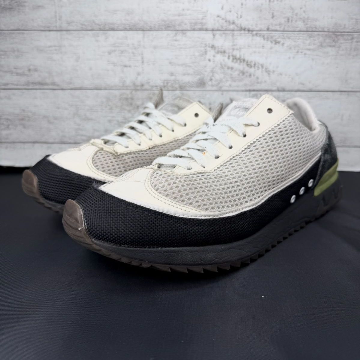 Onitsuka Tiger HSINTI オニツカタイガー ヘンシティ グレー ブラック