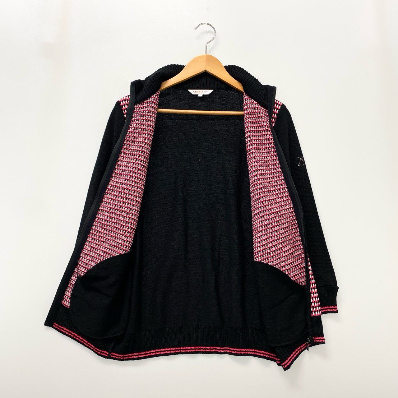 19b17 【美品】 LEONARD レオナール ニットカーディガン ハイネックセーター ファスナー チェック 42 ブラック レディース 女性用u02t 19b17 【美品】 LEONARD レオナール ニットカーディガン ハイネック