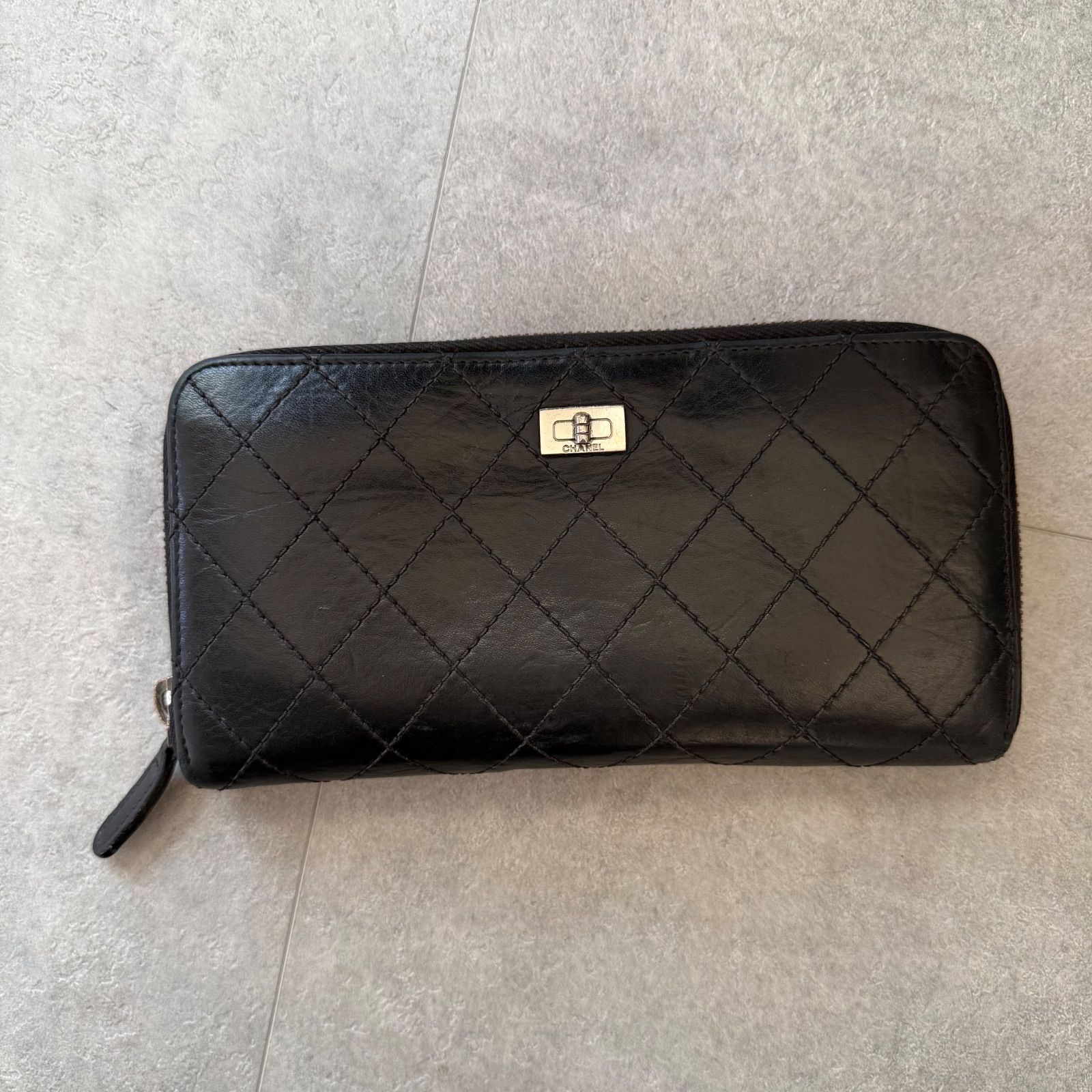 希少 CHANEL シャネル ラウンドファスナー長財布 ターンロック 