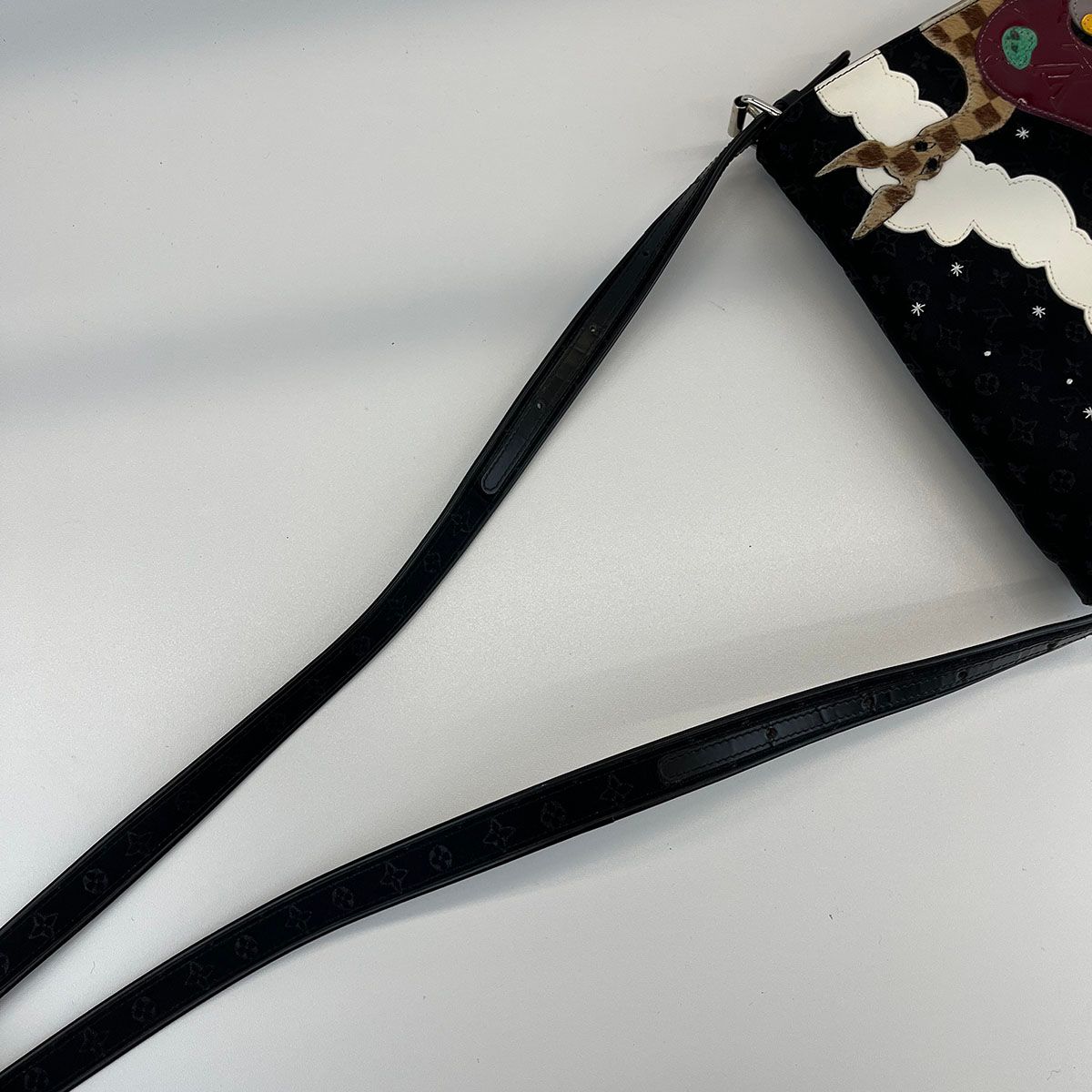 LOUIS VUITTON ルイ・ヴィトン コントドゥフェ ミュゼット ショルダー 