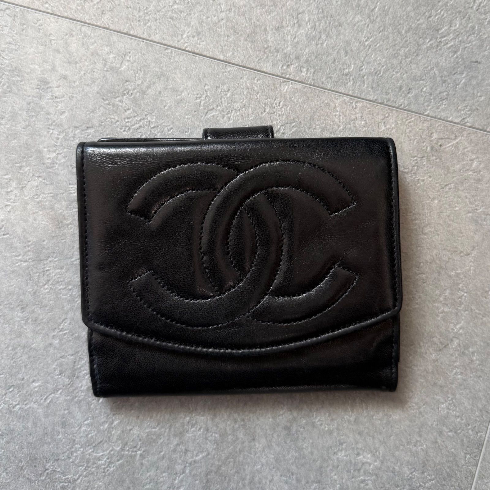 極美品 CHANEL シャネル デカココ Wホック ラムレザー 二つ折り財布 