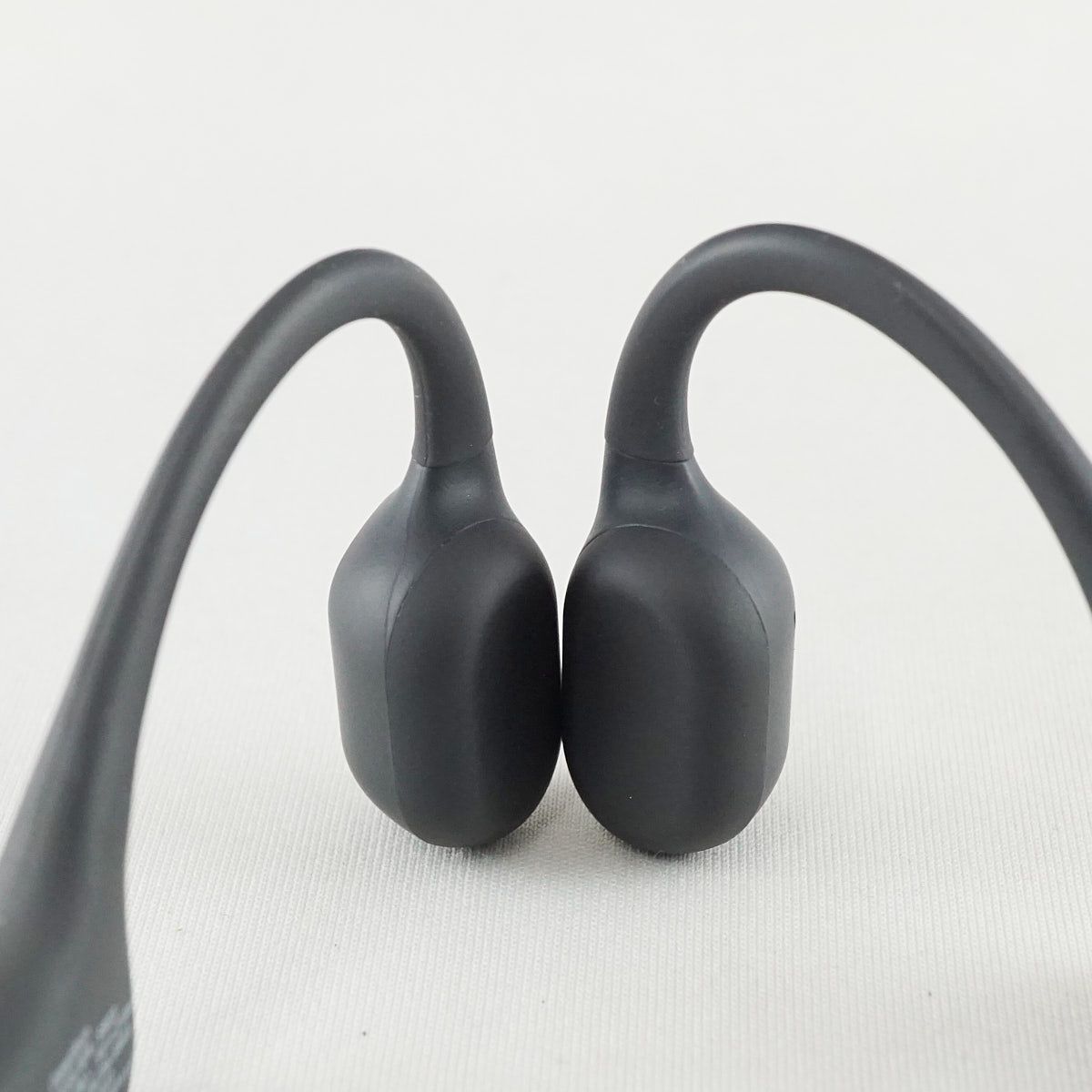 Shokz OpenRun mini 骨伝導イヤホン USED美品 SKZ-EP-000012 ブラック