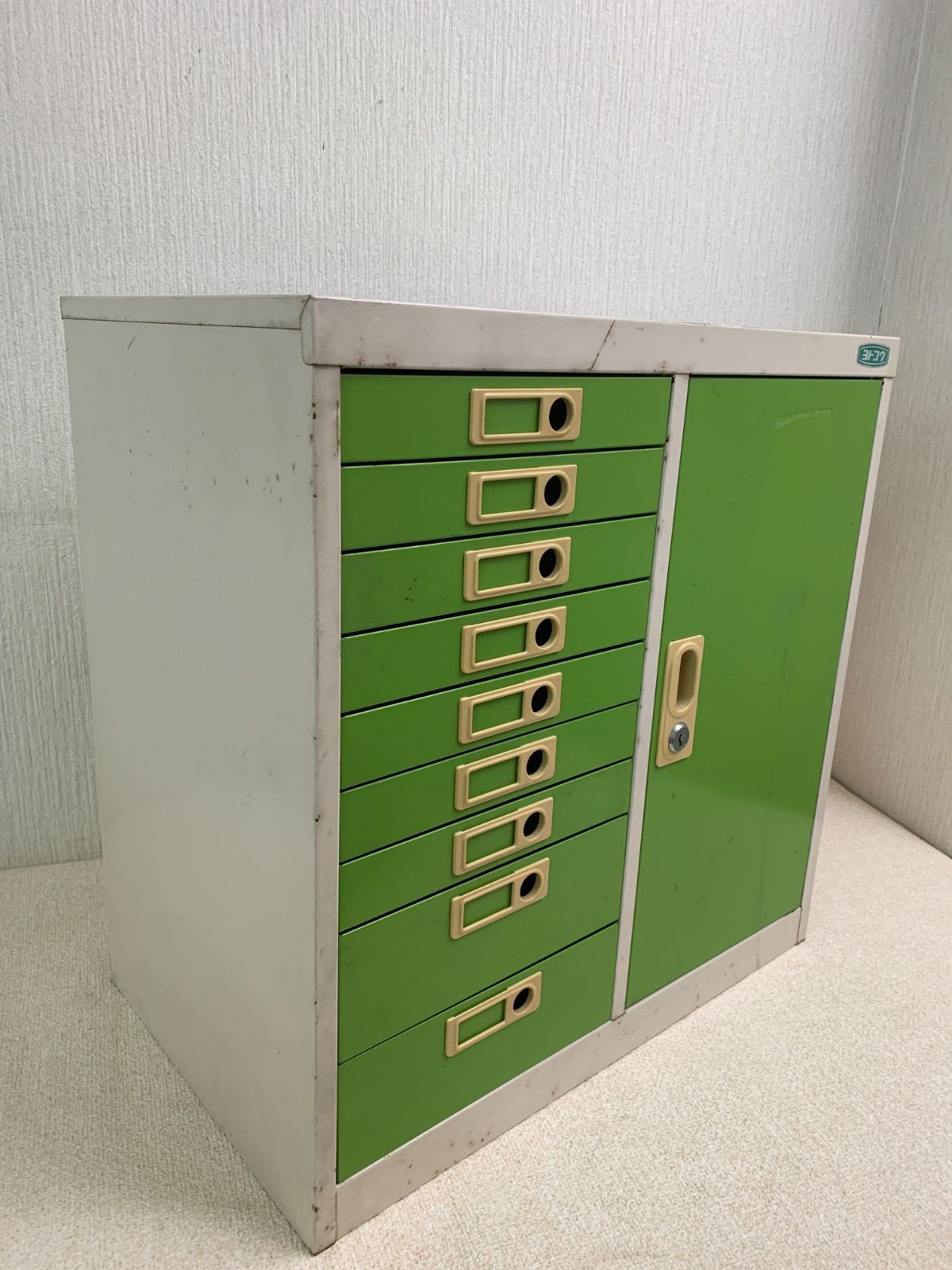 フォロー割対象商品】昭和レトロ ヨドコウ スチールキャビネット 鍵