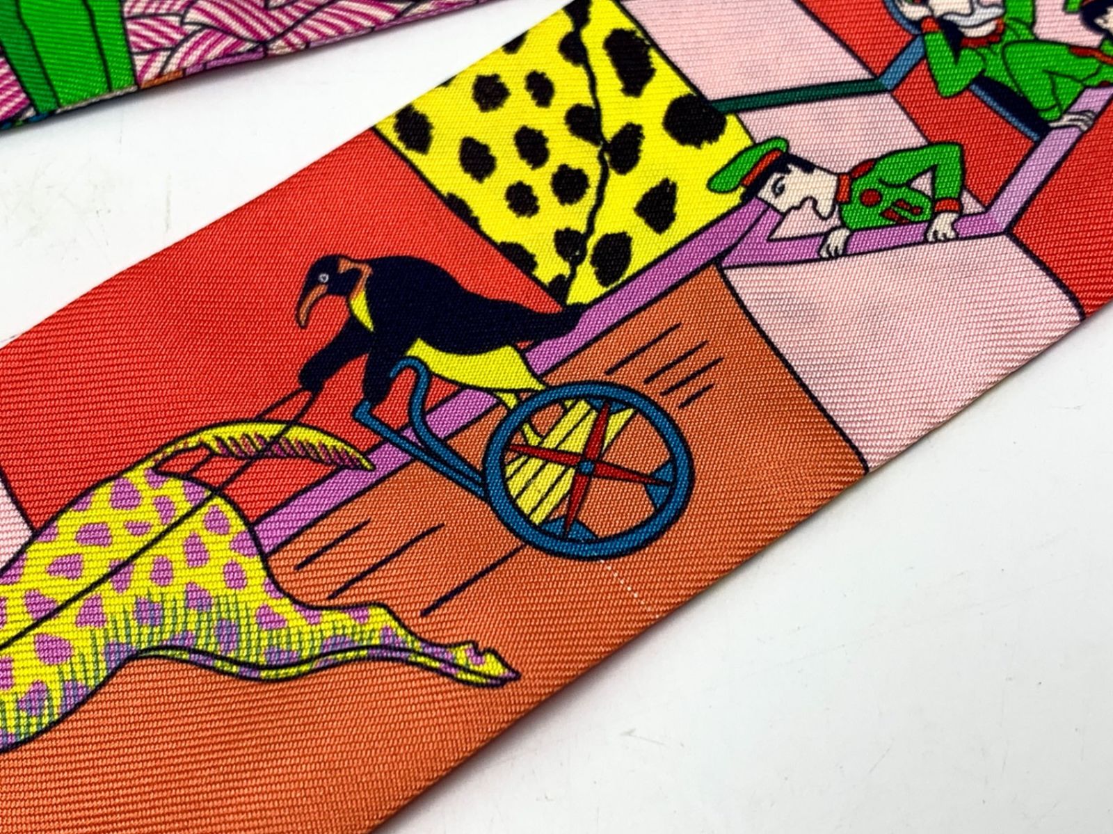 HERMES エルメス シルク Twilly ツイリー アニマポリス カラフル 動物