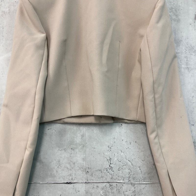 美品 ZARA ザラ クロップド丈 テーラードジャケット ショート丈 