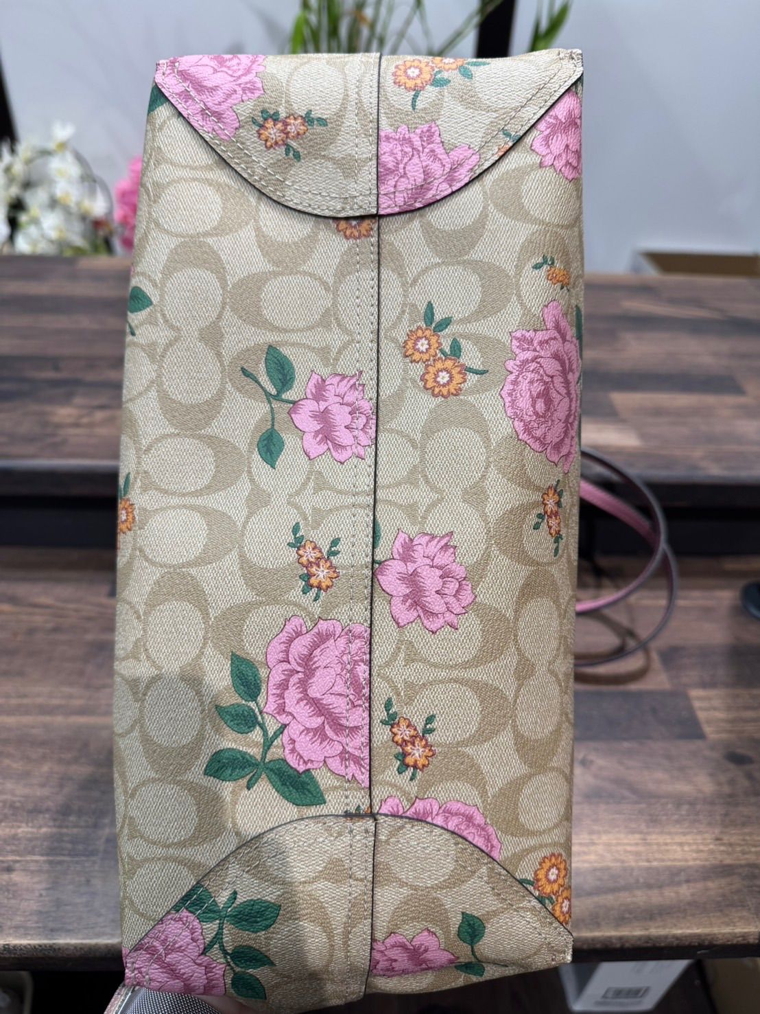 中古品】 COACHコーチ シグネチャー プレーリーローズプリント 【未使用】コーチ（COACH）キャンパスバックパック シグネチャーローズプリント