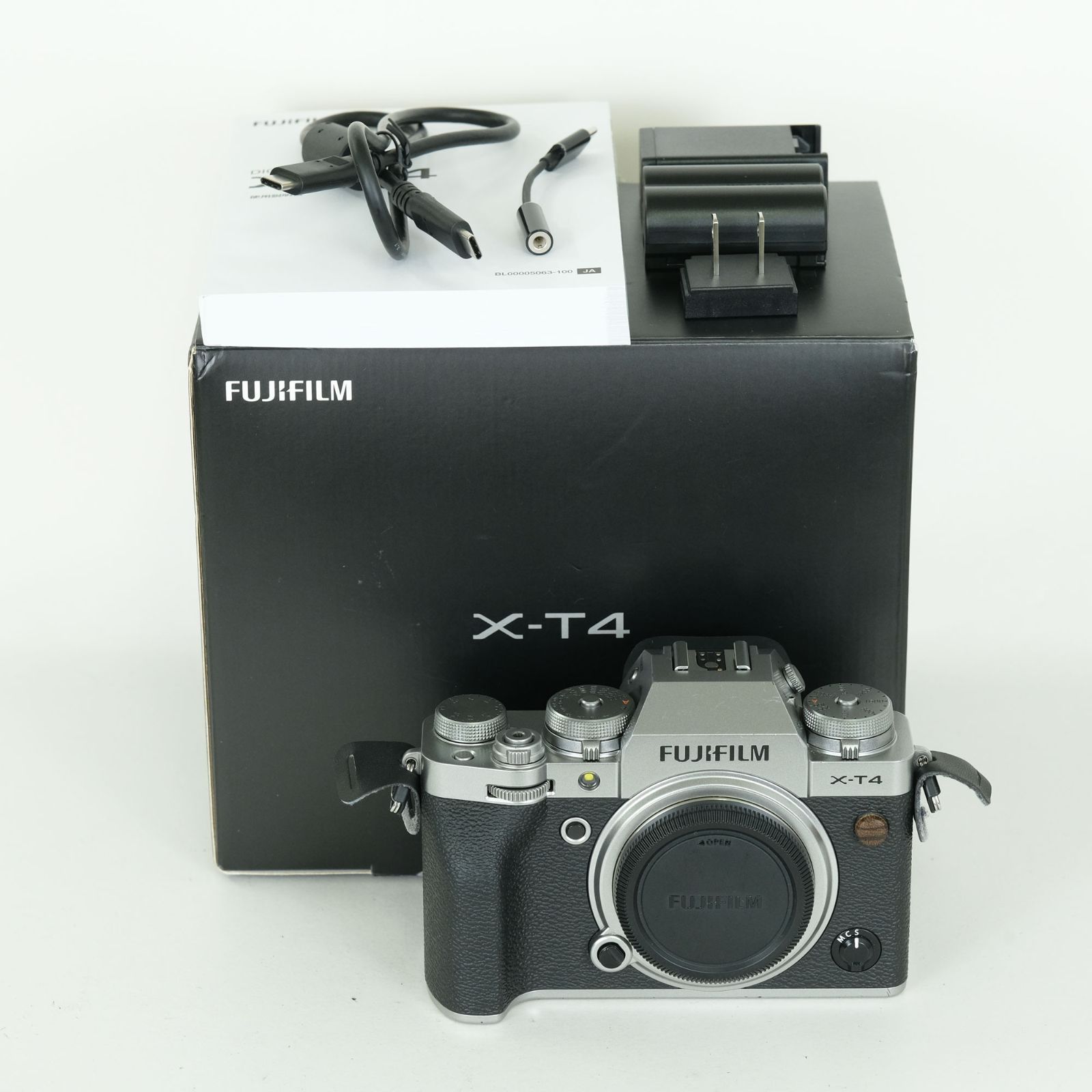 良品 | シャッター数429回] FUJIFILM X-T4 [ボディ シルバー 