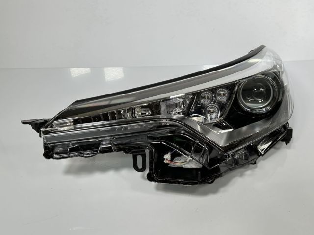 トヨタ C-HR 純正 LEDヘッドライト 左 助手席側 81150-10870 トヨタ C-HR 純正 LEDヘッドライト 左 助手席側 81150-10870 トヨタ C