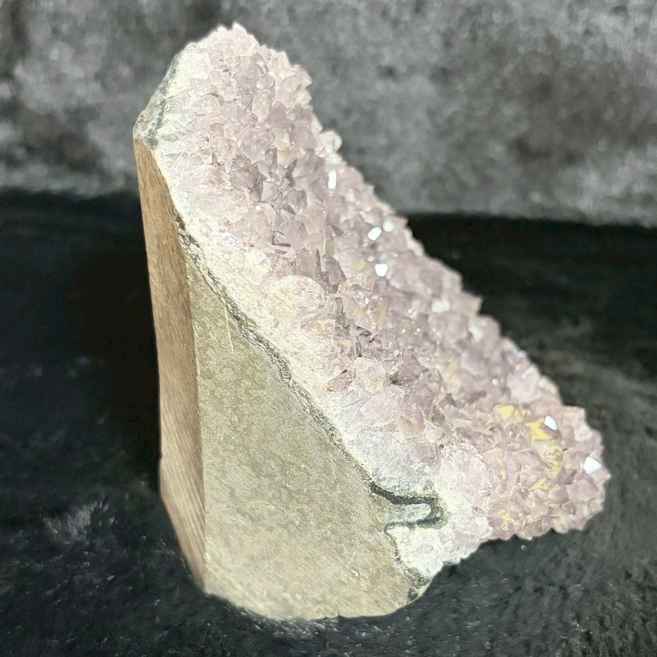 存在感たっぷりラベンダーアメジスト 631g