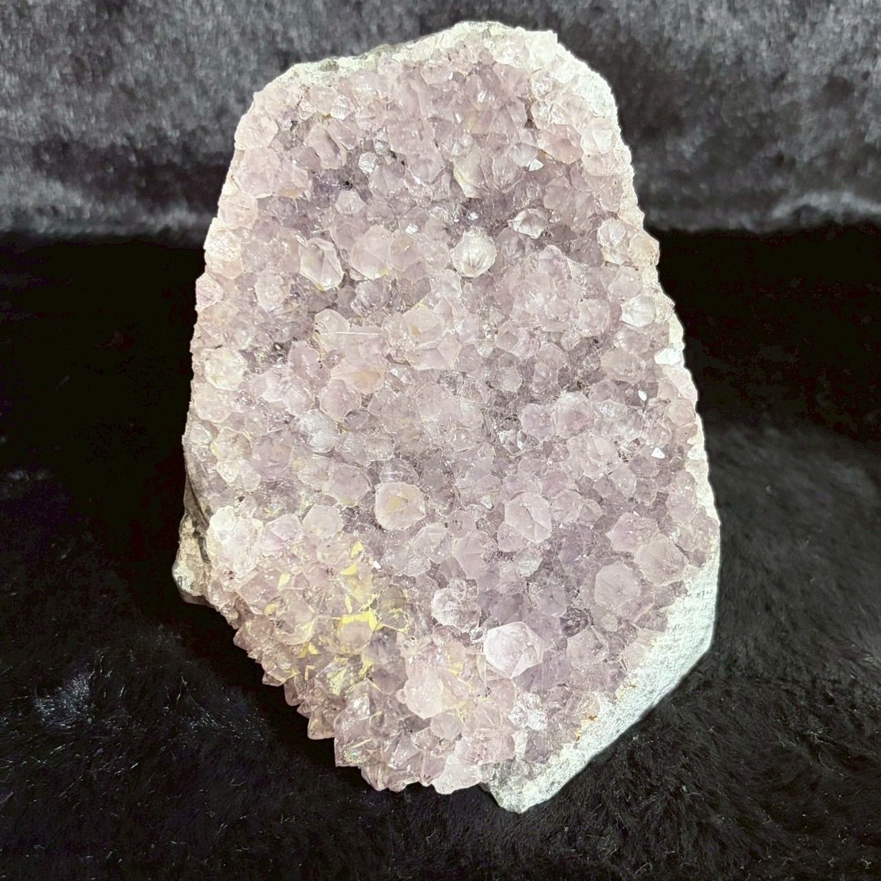 存在感たっぷりラベンダーアメジスト 631g 大粒結晶 ウルグアイ産 アメジスト クラスター 天然石