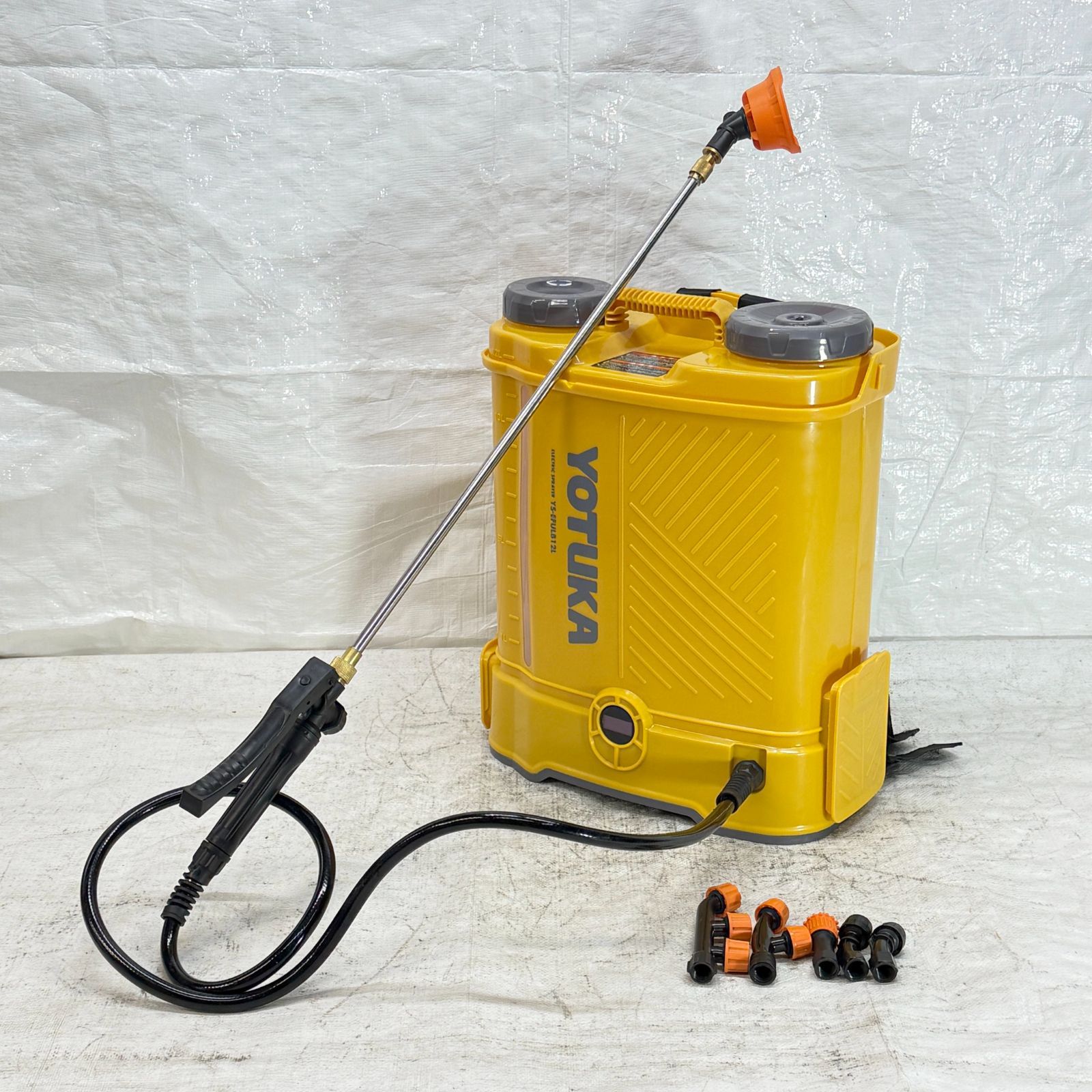 【未使用】【展示品】 電動噴霧器 背負い式 12L バッテリー式 ノズル6種付 かき混ぜ機能付き イエロー YS-EFULB12L 【1470】