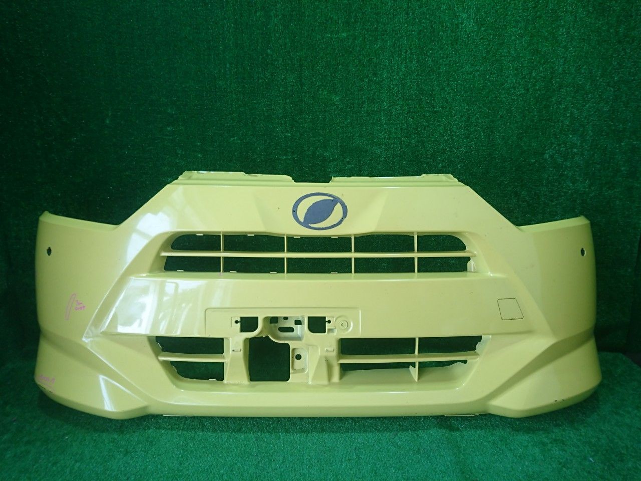LA350S ミライース フロントバンパー イエロー (213899) - メルカリ