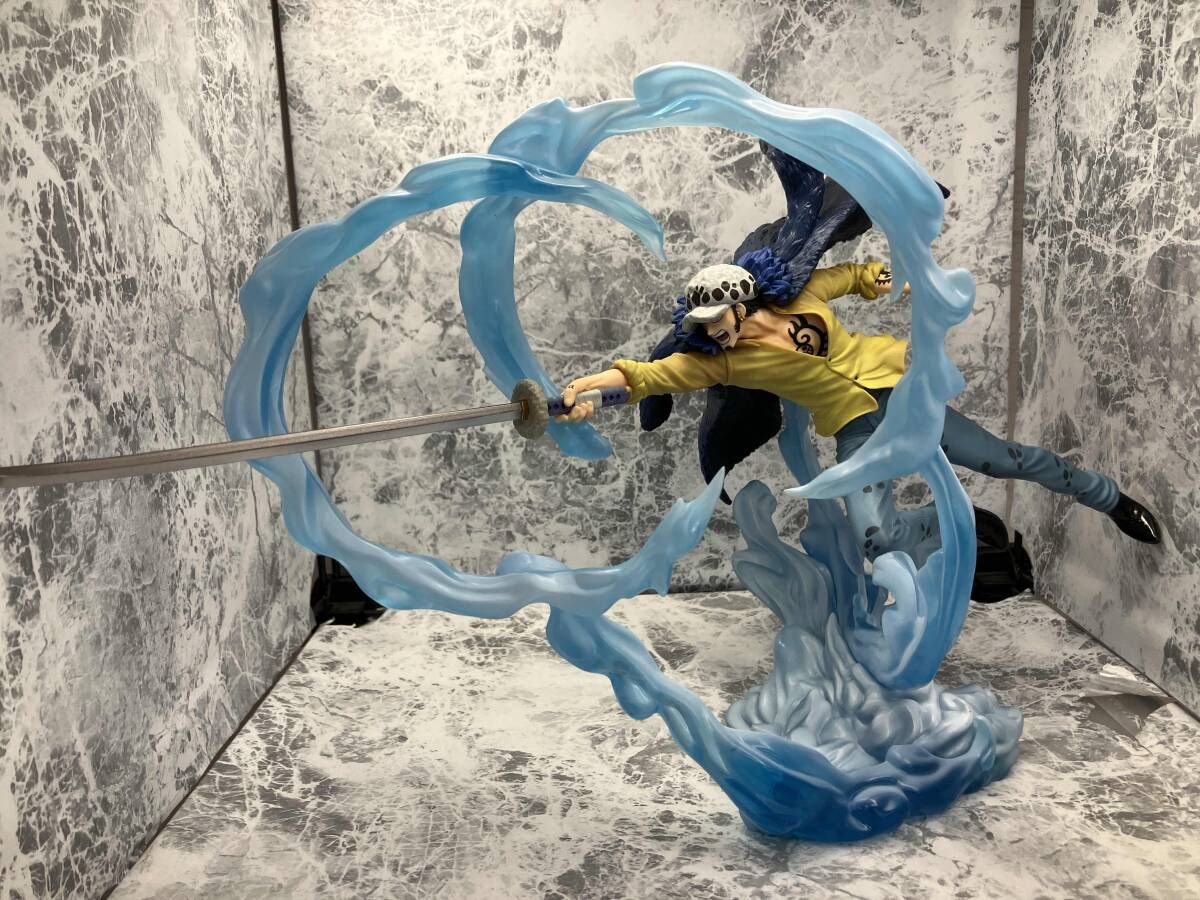 FiguartsZERO [超激戦] トラファルガー・ロー -三船長 鬼ヶ島怪物決戦
