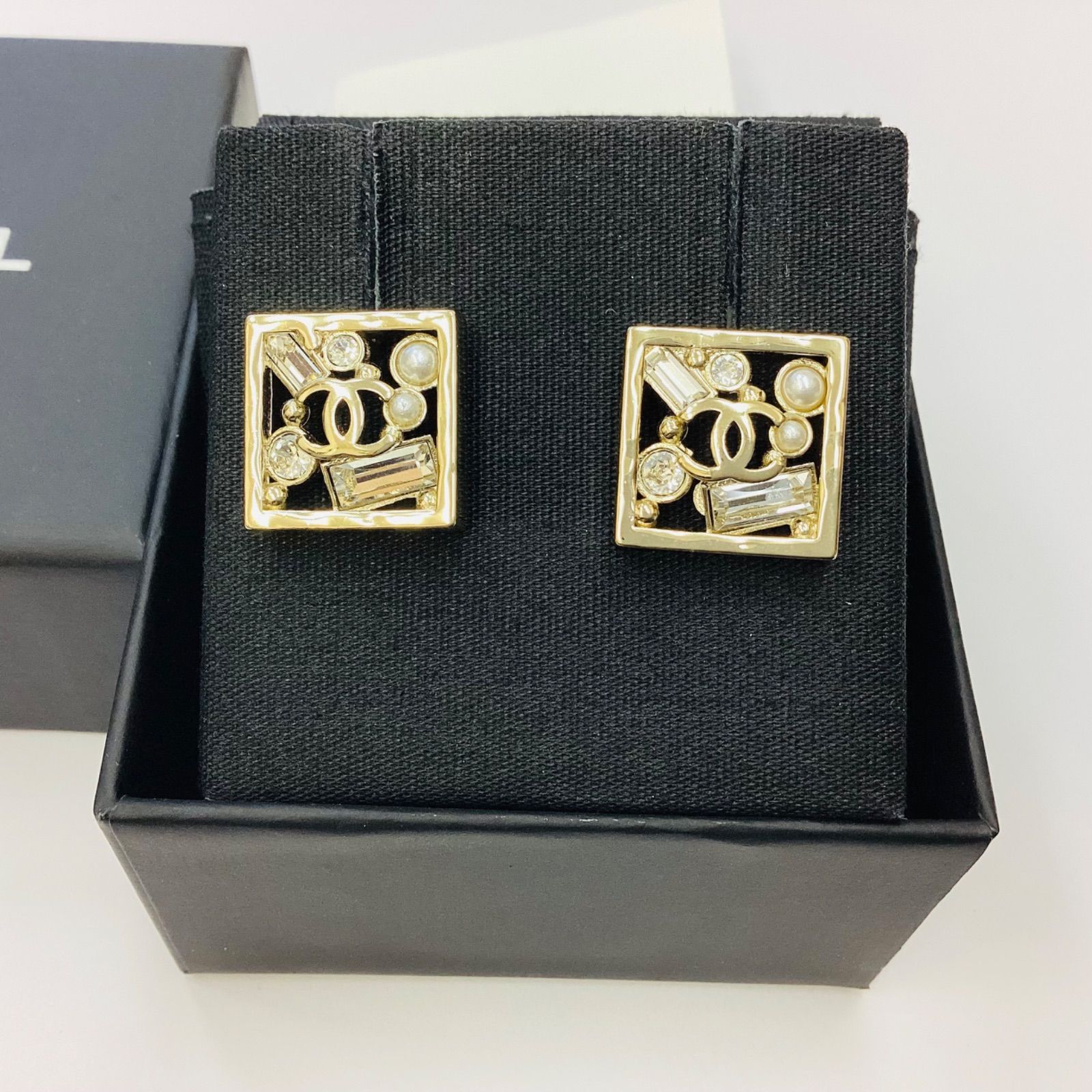 ☆CHANEL シャネル 2022年クルーズライン ココマーク パール ビジュー 