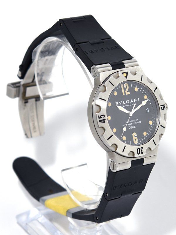 ディアゴノ スクーバ