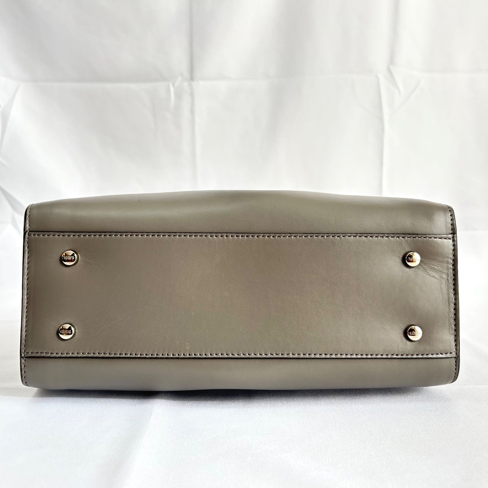 極美品 トッズ レザー 2wayハンドバッグ ショルダーバッグ グレー
