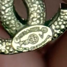 美品 CHANEL シャネル ココマーク ストーンピアス 片耳用 シャンパン