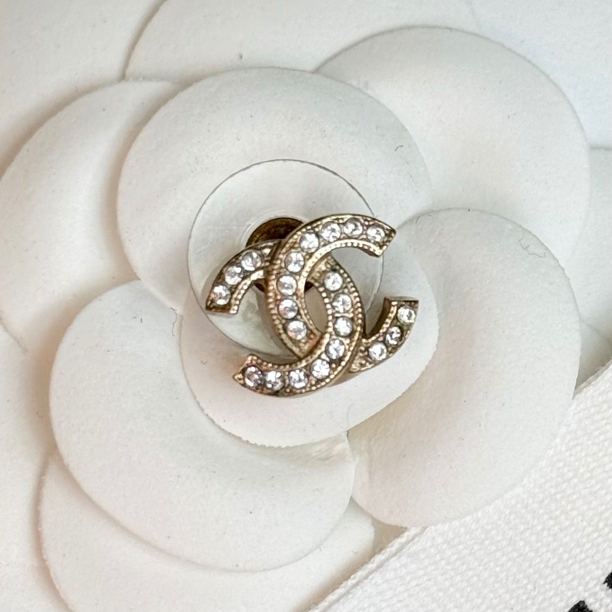 美品 CHANEL シャネル ココマーク ストーンピアス 片耳用 シャンパン