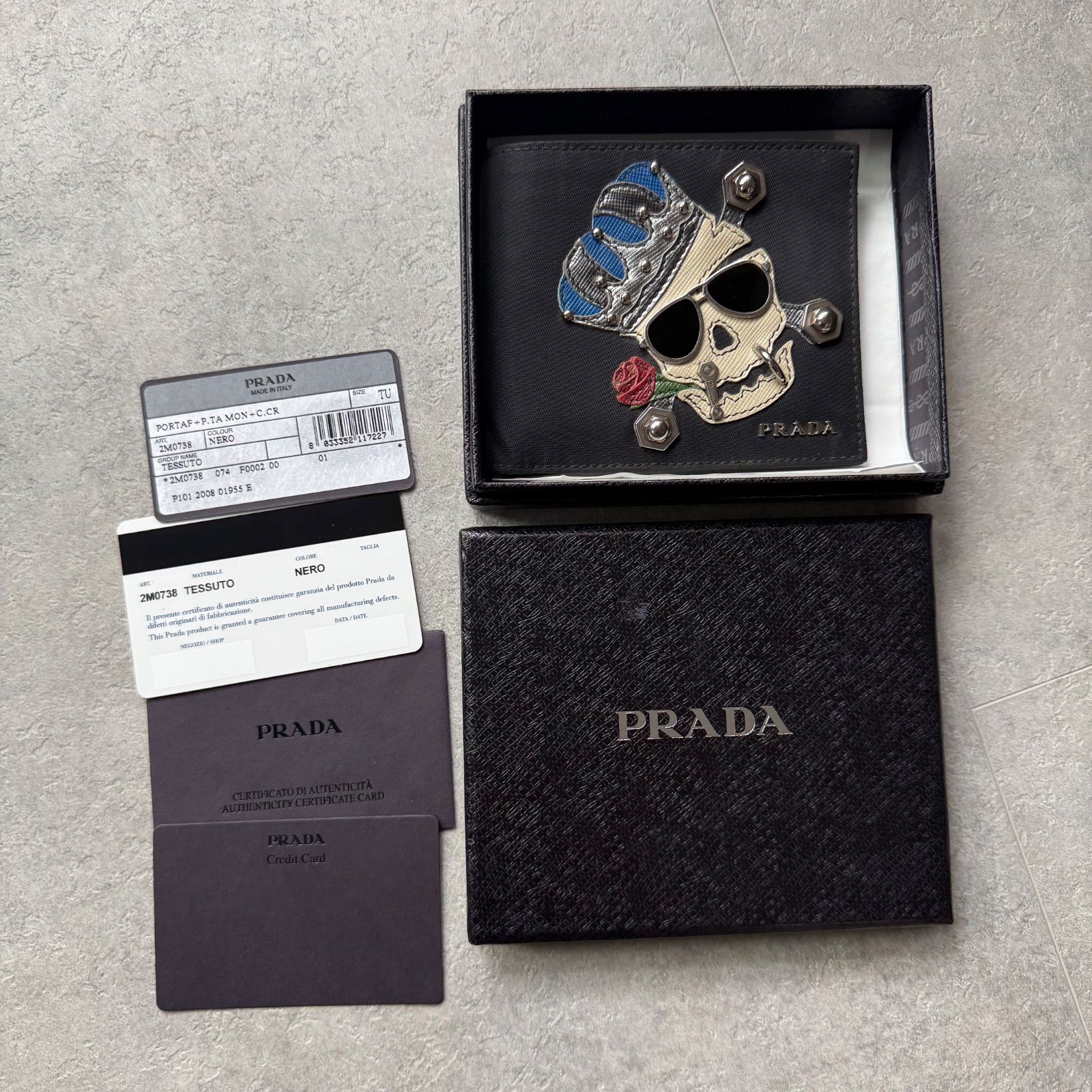 希少 PRADA プラダ ドクロ スカル刺繍 二つ折り財布 ナイロン