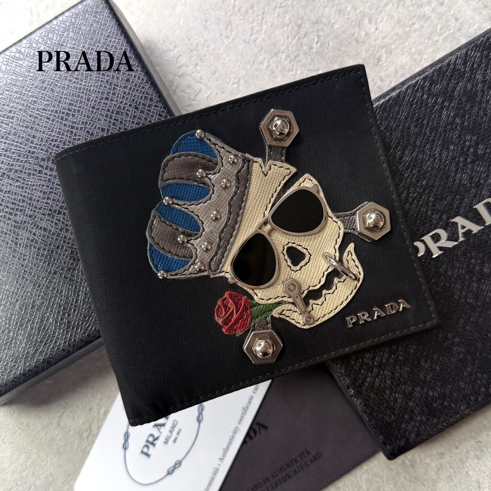 希少 PRADA プラダ ドクロ スカル刺繍 二つ折り財布 ナイロン