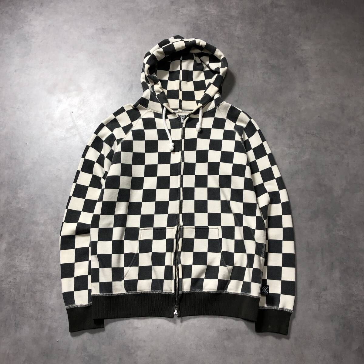 GQ4787◇CAPTAINS HELM : チェッカーフラッグ スウェット ジップ 