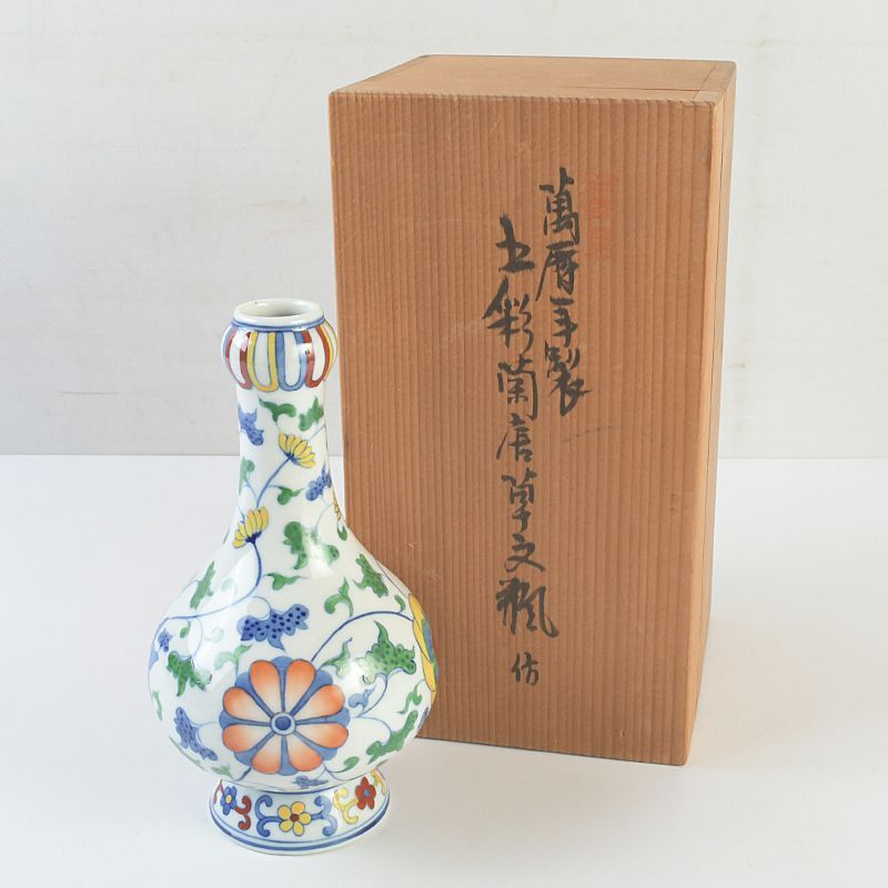 中国 大明萬暦年製 五彩菊文 蒜口瓶 時代箱 C S697 - メルカリ