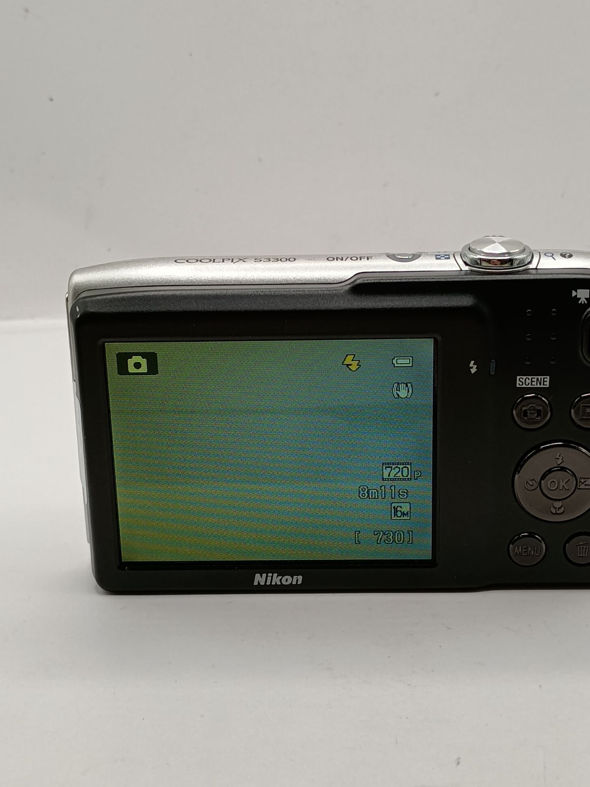 3567 【動作確認済み】Nikon COOLPIX S3300 シルバー コンパクト