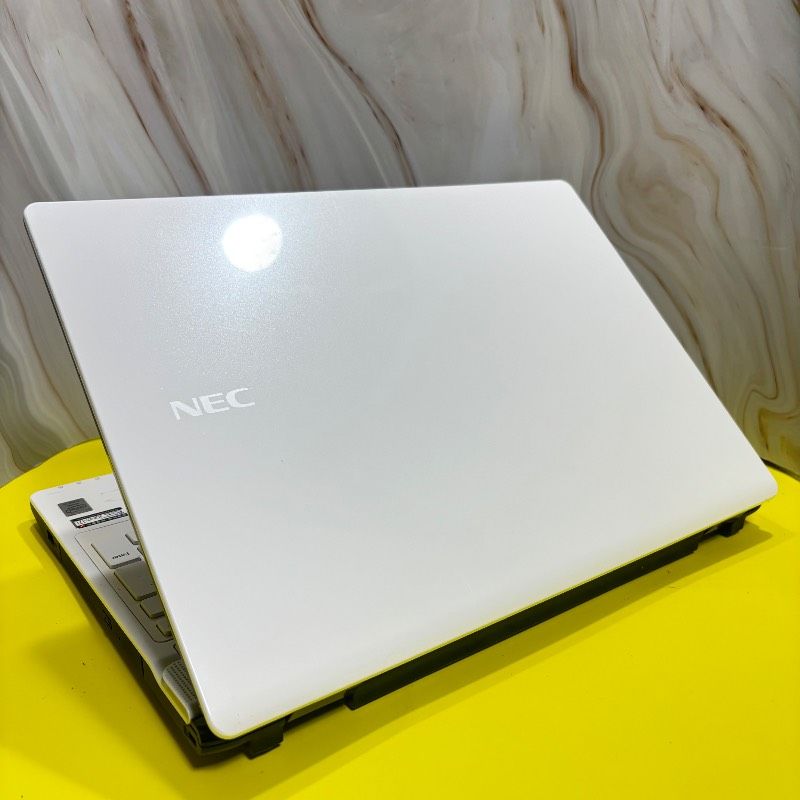 美品✨新品SSDで爆速✨ windows11 ノートパソコン✨LAVIE✨オフィス