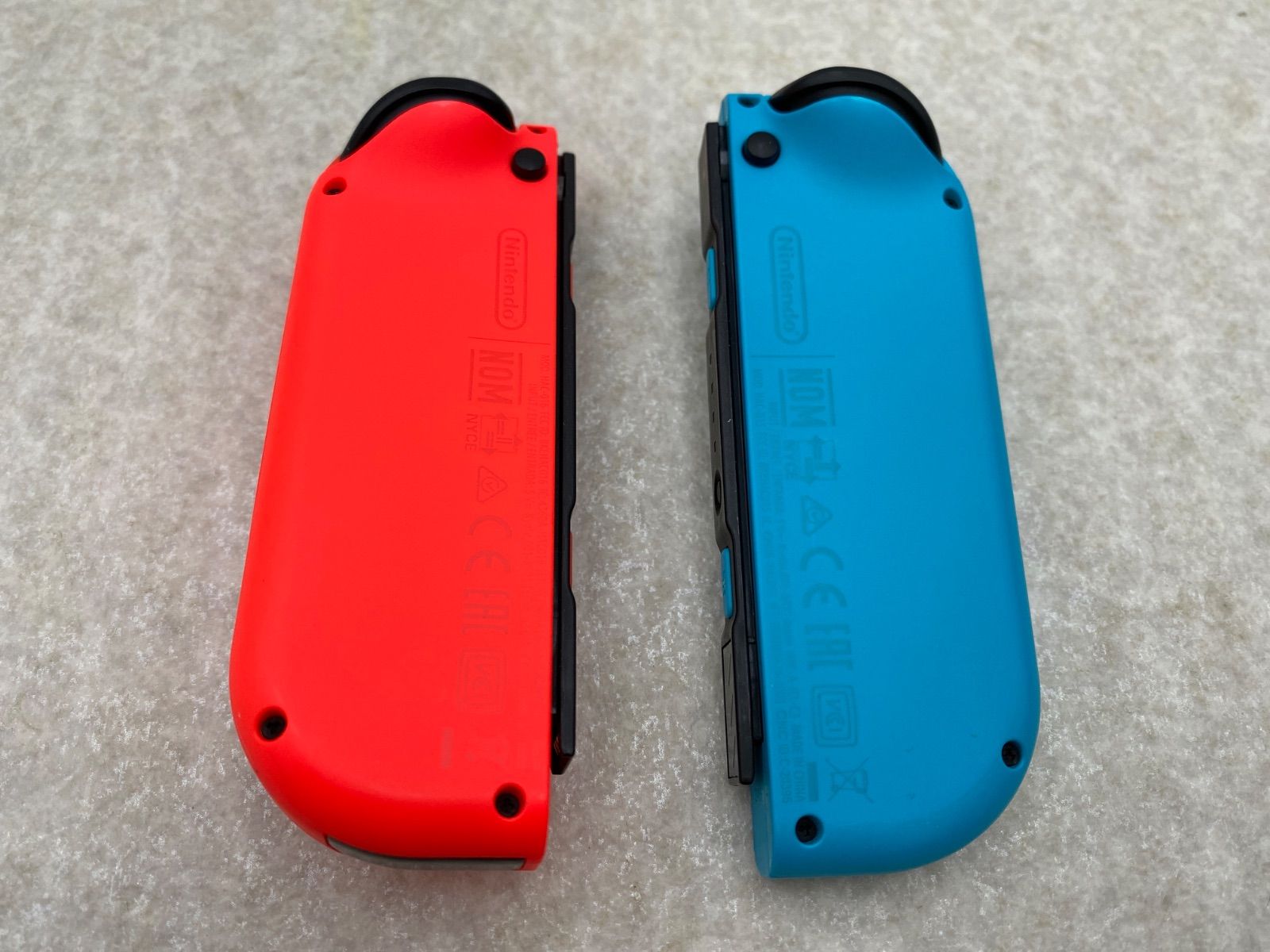 ◇Nintendo Switch Joy－Con（L） ネオンブルー／（R） ネオンレッド