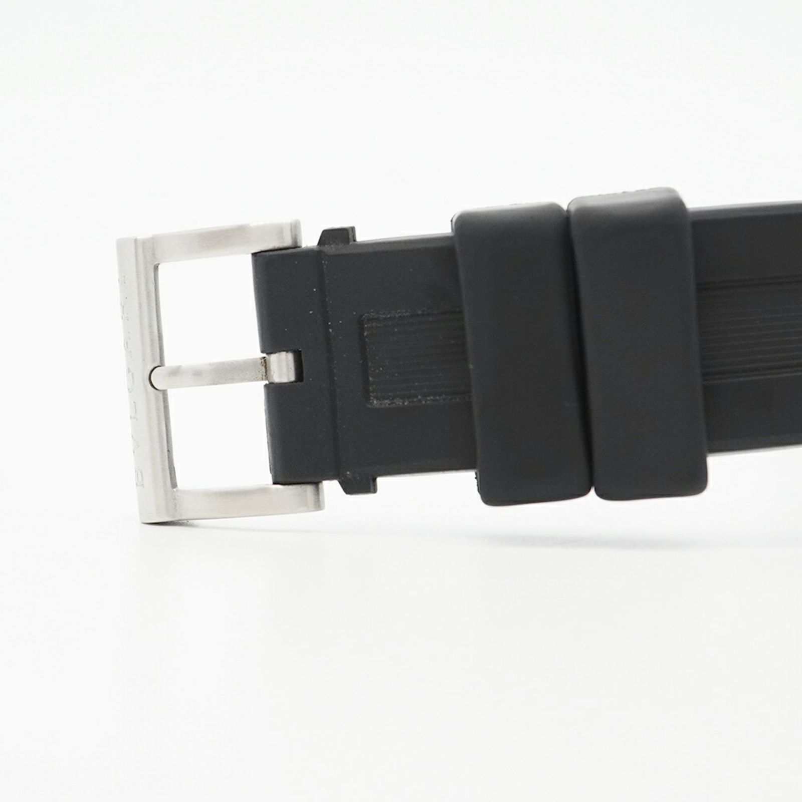 シルバー文字盤腕時計