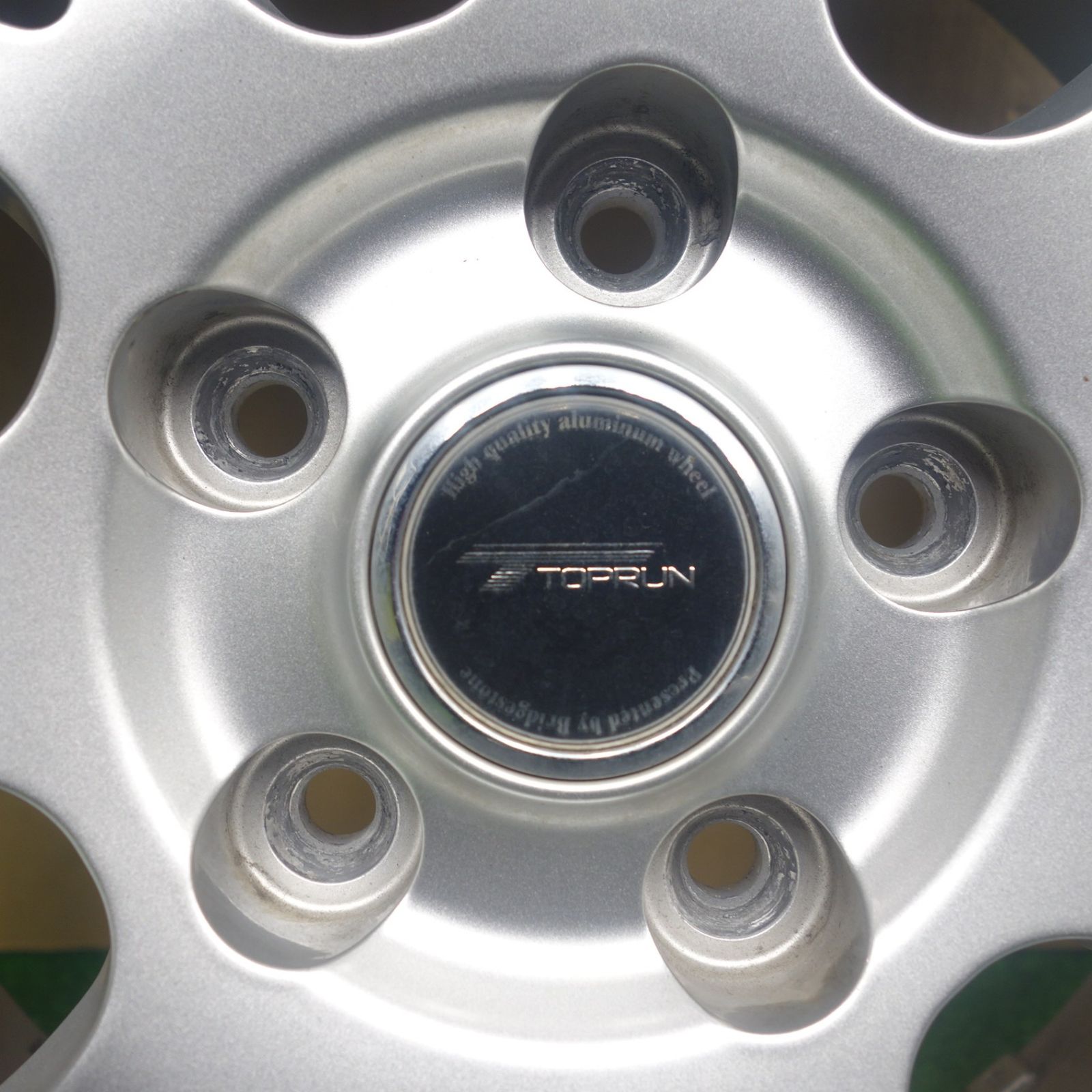 バリ溝！22年！キレイ！9.5分☆スタッドレス 215/60R16 ブリヂストン 