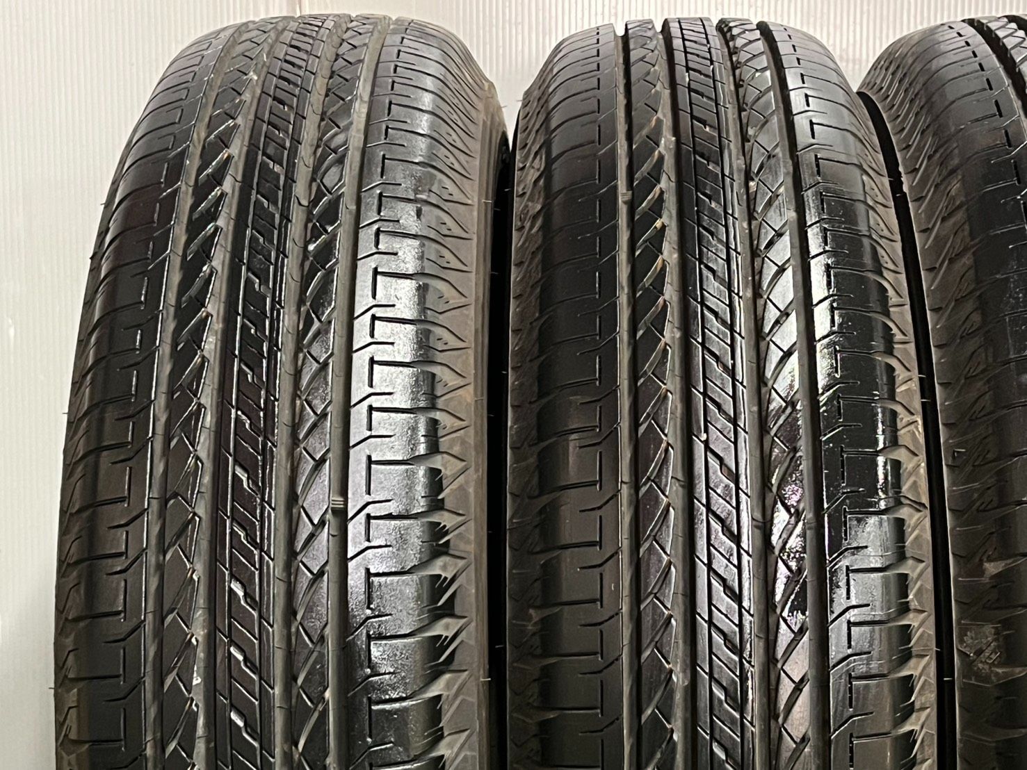 2025年 バリ溝！】ブリヂストン デューラー H/L 195/80R15 96S 4本