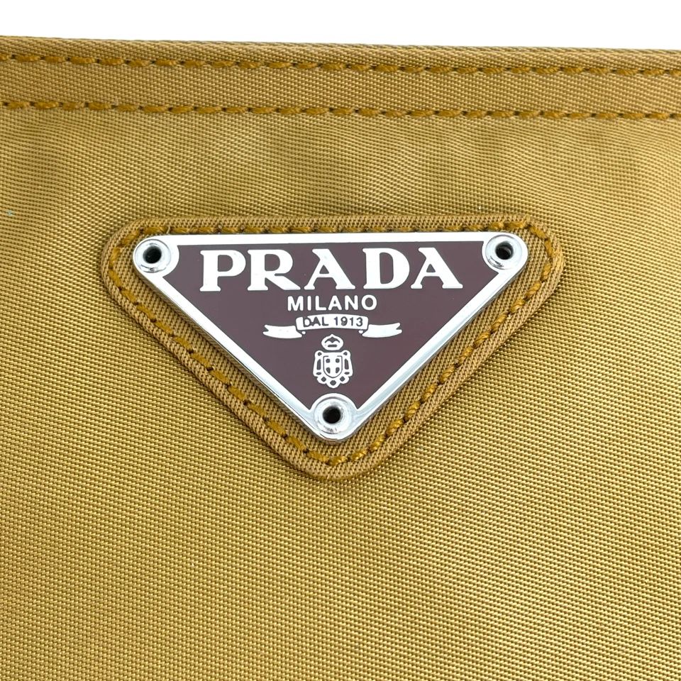 PRADA ナイロン ベージュ クロスボディ ショルダーバッグ - メルカリ